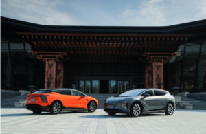 超跑SUV高合HiPhiX引领豪华纯电汽车市场，聚焦智慧出行